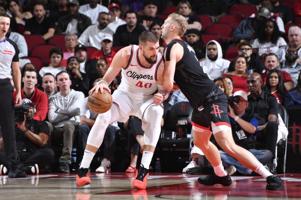 这位年轻的 这位年轻的